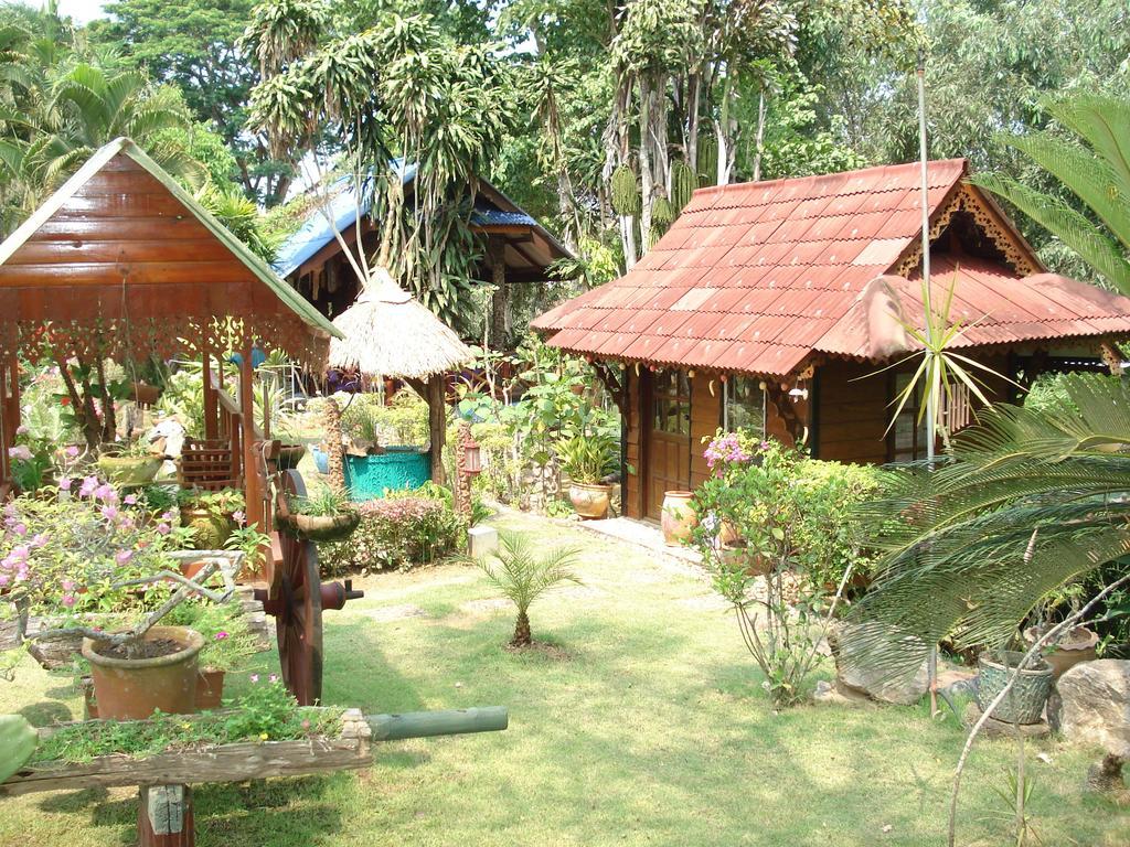Riverside Ban Cho Lae Exterior photo